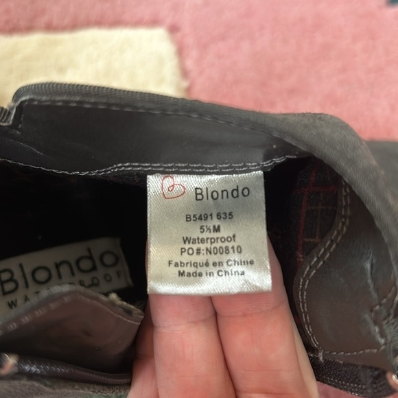 Blondo Villa Waterproof Dark Grey Suede Ankle Boots Booties - Picture 13 of 17